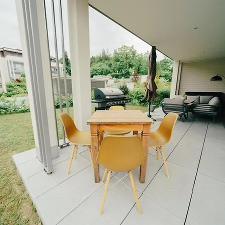 Apartment Lelas Appartement *